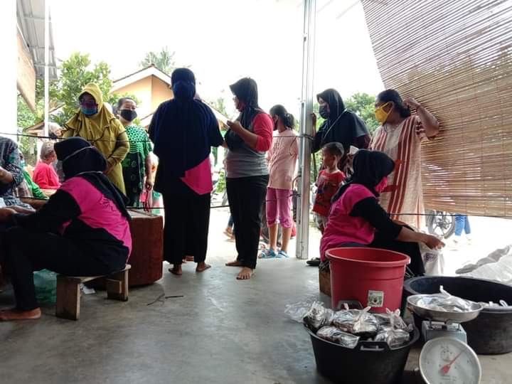 Bantuan pangan non tunai bertempat di Tejo Sari