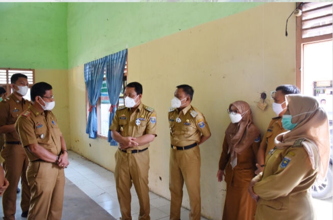 Sidak, Wahdi Qomaru Tinjau Kelurahan dan Puskesmas di Karangrejo