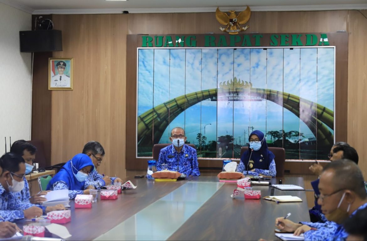 RAPAT PEMBAHASAN PELAKSANAAN PELANTIKAN KEPALA PEKON TERPILIH TAHUN 2021