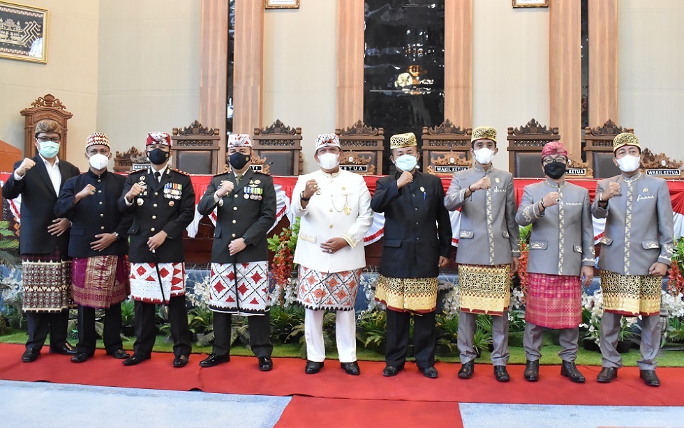 Rapat Paripurna Istimewa DPRD Dalam Rangka HUT ke-22 Kab Lamtim Tahun 2021