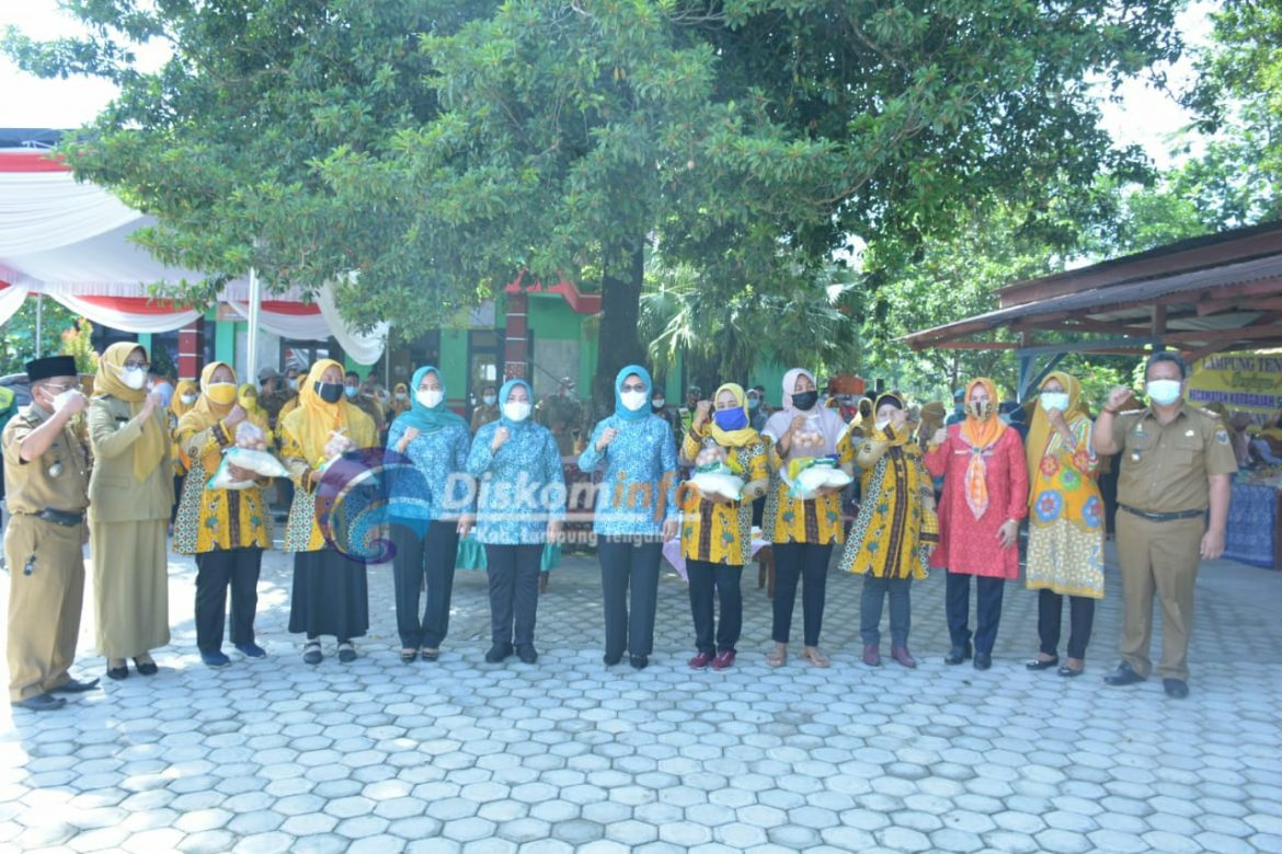 Arahan Ketua TP PKK Kabupaten Lampung Tengah Ny. Mardiana Musa Ahmad Dalam Pelaksanaan Pasar Murah Tetap Perhatikan Protokol Kesehatan