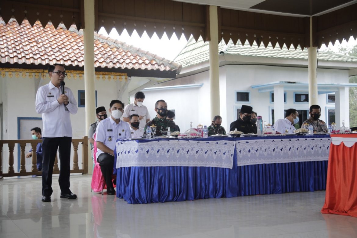 Deklarasi Damai Pilkakam, Bupati Adipati : Kakam Terpilih Tidak Mengganti Perangkat Kampung Yang Ada