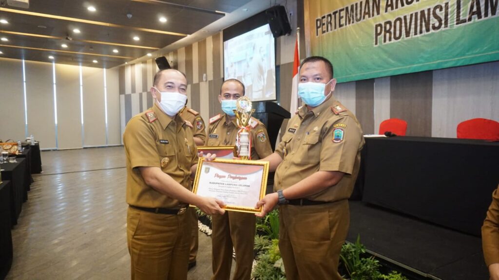 Pemkab Lampung Selatan Raih Penghargaan Terbaik 1 Aksi Konvergensi Penurunan Stunting Tahun 2021 di Provinsi Lampung