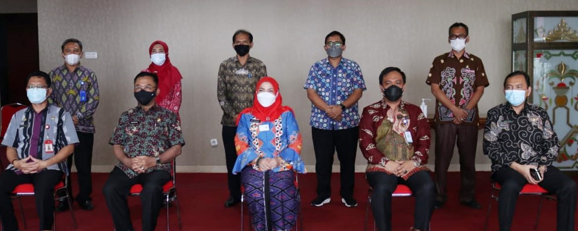 Penandatangan Naskah Perjanjian Hibah Tanah antara BPOM Dan Pemkot Bandar Lampung