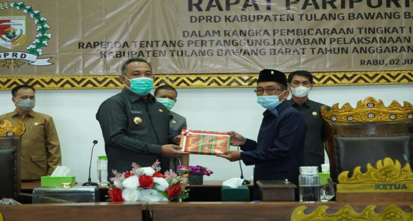 Rapat Paripurna DPRD Kabupaten Tulang Bawang Barat