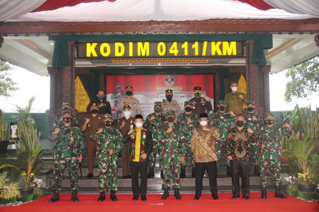 Walikota Metro Hadiri Peresmian Nama Kodim 0411/KM