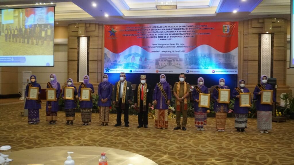 rantas Buta Aksara Didaerah, Winarni Resmi Dilantik Sebagai Bunda Literasi Lamsel