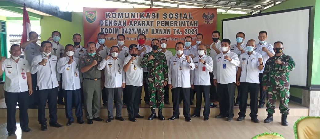 Asisten I Hadiri Rapat Komunikasi Sosial Di Kodim 0427/WK