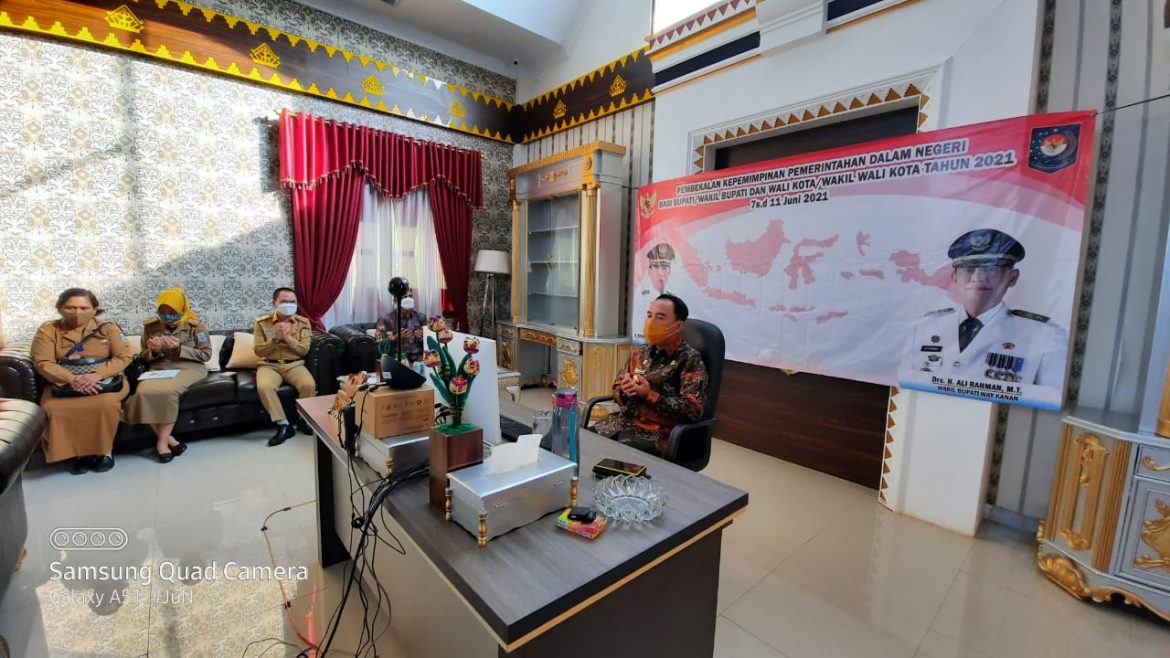 Bupati Raden Adipati Surya Ikuti Pembekalan Kepala Daerah Petahana Pemenang Pilkada Serentak