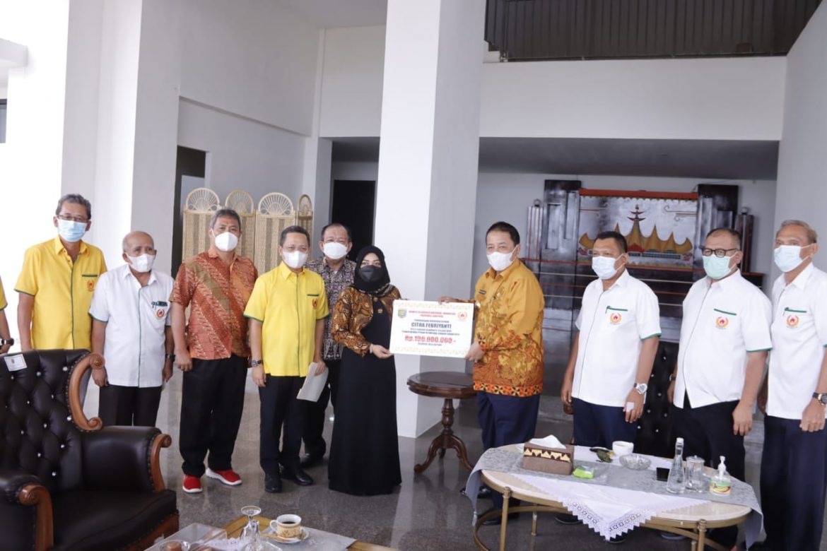 Gubernur Arinal Djunaidi Berikan Tali Asih Rp.100 Juta Atas Prestasi Citra Febrianti Peraih Medali Perak Olimpiade London 2012