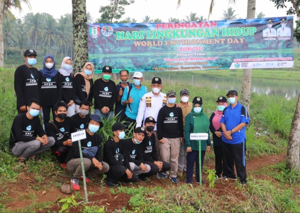World Environment Day 2021, Wabup Pringsewu Tanam Pohon dan Tebar Benih Ikan