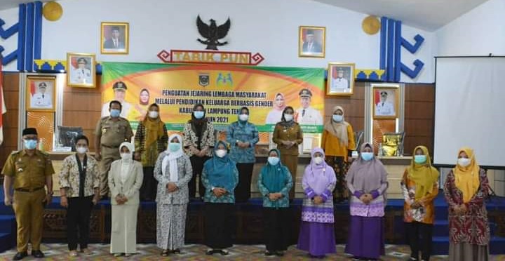 Pembukaan Acara Penguatan Jejaring Lembaga Kemasyarakatan Keluarga Berbasis Gender Kabupaten Lampung Tengah