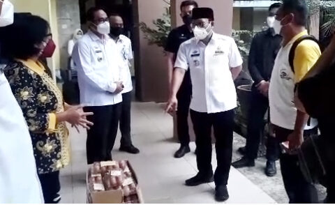 Penyerahan Bantuan CSR Kepada Pemerintah Kota Metro Disambut Baik Oleh Walikota