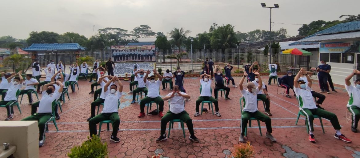 Lapas Kelas IIA Metro Ikuti Kegiatan Olahraga Senam Secara Virtual