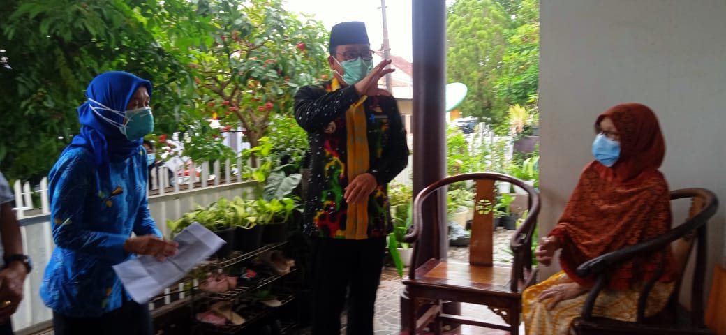 Walikota Metro Kunjungi Warga Tejoagung Untuk Memberikan Dukungan Moril