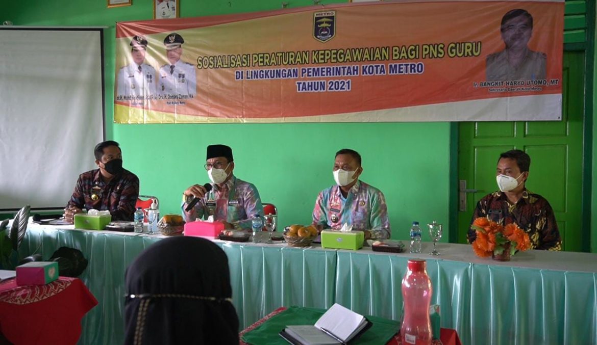 Walikota Metro Wahdi Inginkan Guru Tingkatkan Kedisiplinan