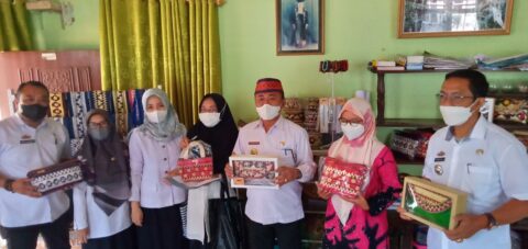 Hari Ketiga Kunjungan IKM/UKM, Komarudin Berharap Bahan Usaha Tersedia Didaerah Sendiri