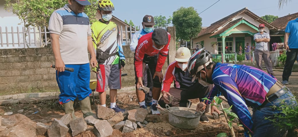 Peletakan Batu Pertama Di Kelurahan Tejo Agung