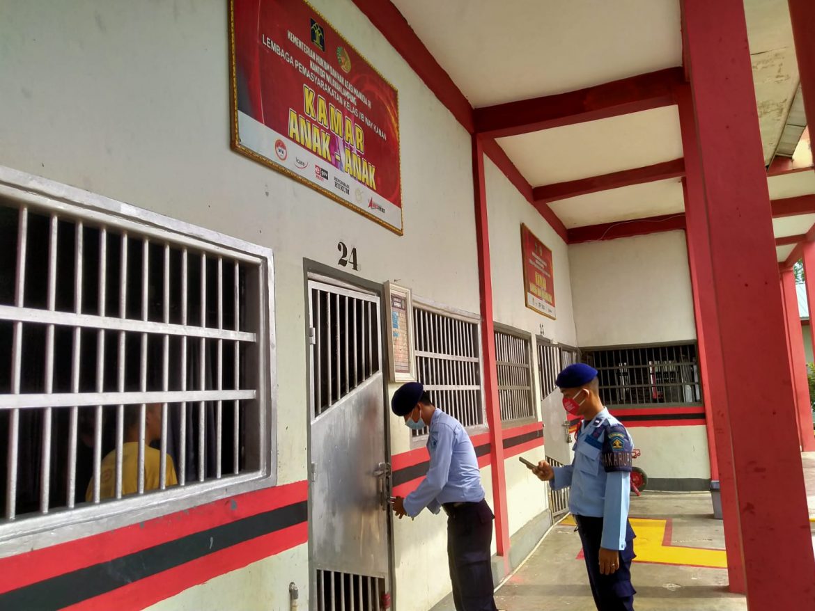 Lomba Buka Tutup Kunci Kamar Hunian, Petugas Lapas Way Kanan Dilatih Cepat dan Tanggap