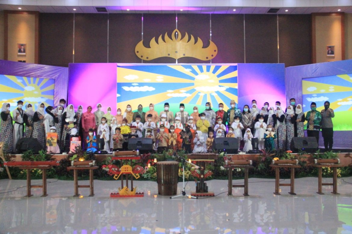 Walikota Metro Hadiri Peringatan HUT Dharma Wanita Persatuan Kota Metro ke-22 Tahun 2021