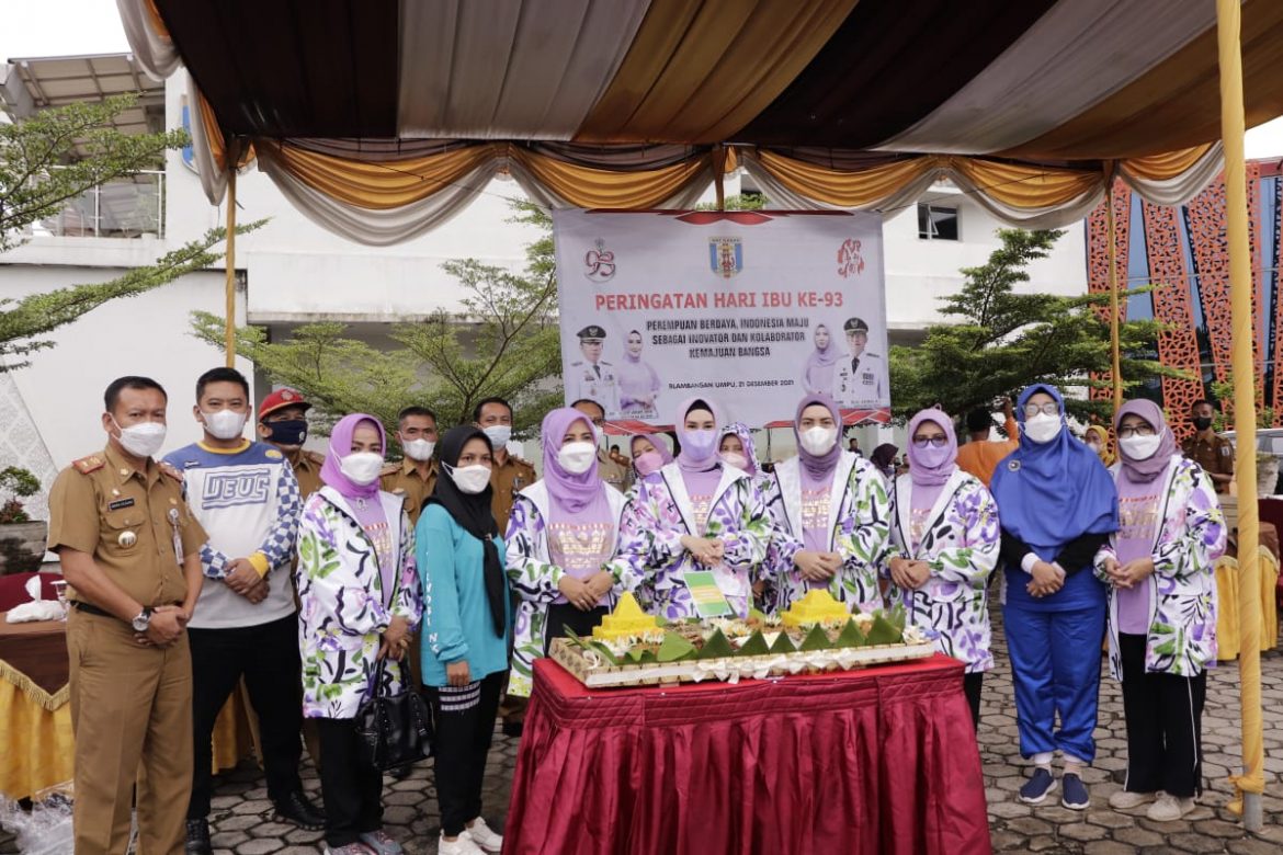 Hj. Dessy Adipati Ikuti Acara Bhakti Sosial dan Bazar Peringatan HUT DWP ke 22 dan Hari Ibu Ke 93