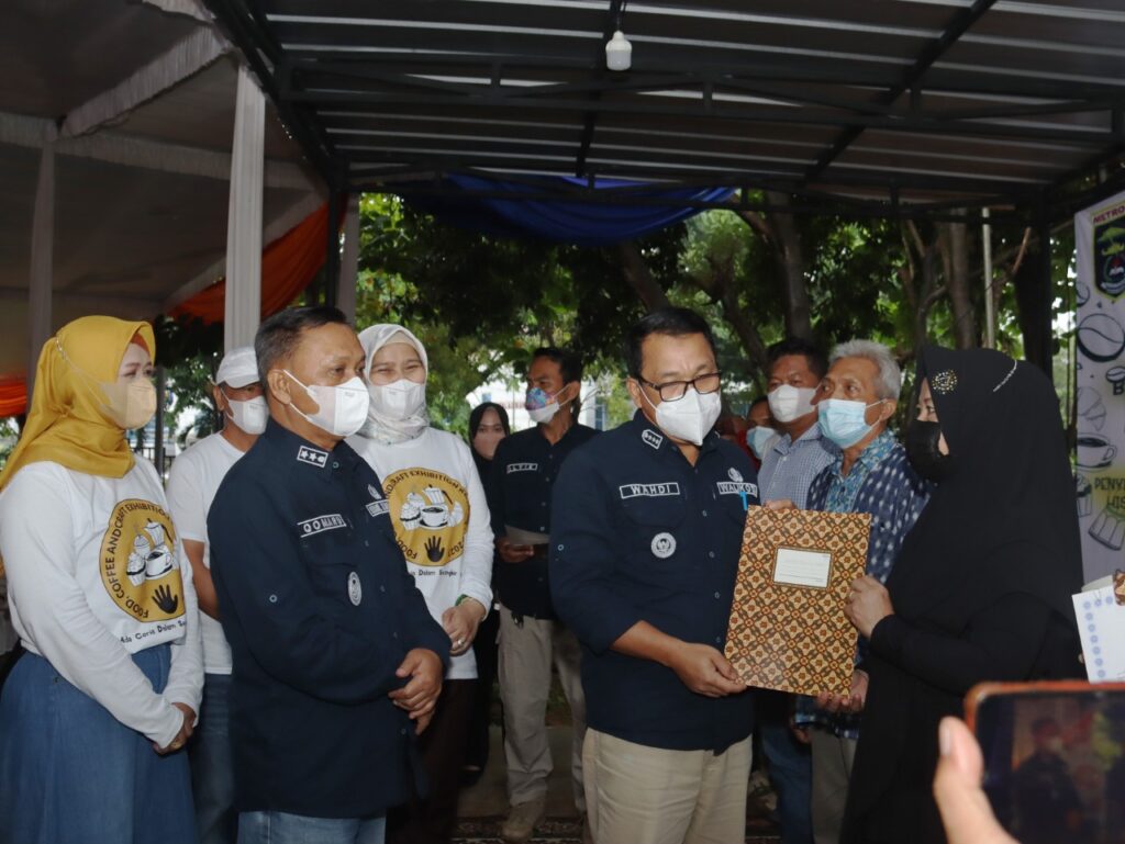 Walikota dan Wakil Walikota Metro Hadir Dalam Pembukaan Festival Food Coffee And Craft Exhibition Kota Metro