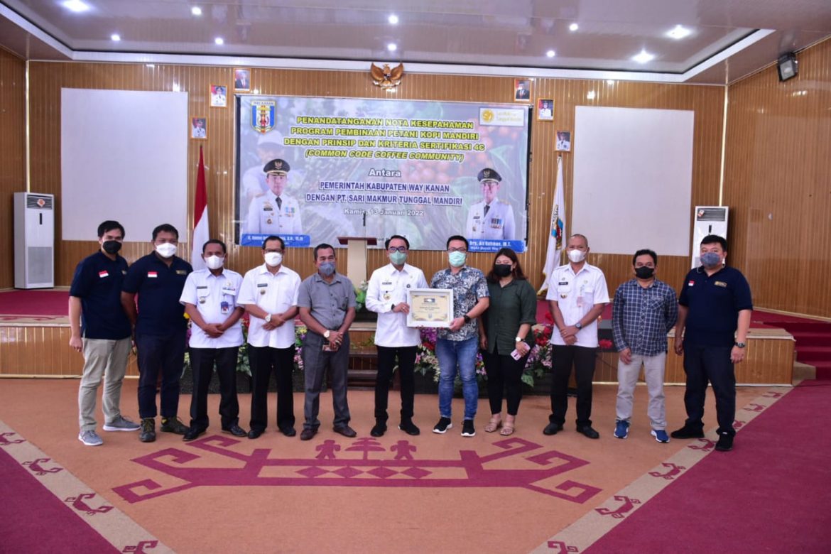 Bupati Adipati Tandatangani MoU Program Pembinaan Petani Kopi Dengan PT. Sari Makmur Tunggal Mandir