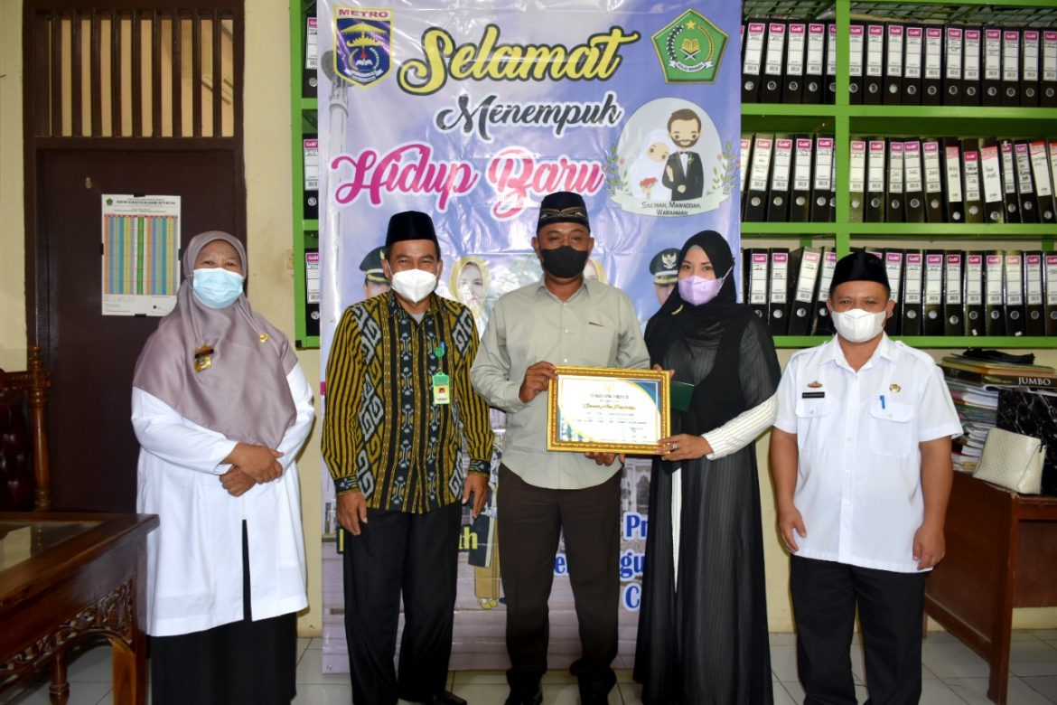 Staf Ahli III Walikota Metro Hadiri Fasilitasi Nikah di KUA Kecamatan Metro Timur