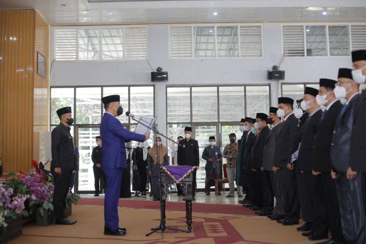 Bupati Adipati Lantik Pejabat Tinggi Pratama, Administrator dan Pengawas Di Lingkungan Pemkab Way Kanan