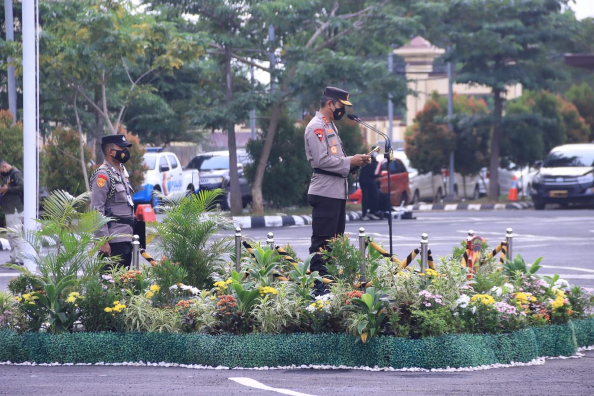 Kapolda Pimpin Apel Gelar Pasukan Operasi Ketupat Krakatau 2022