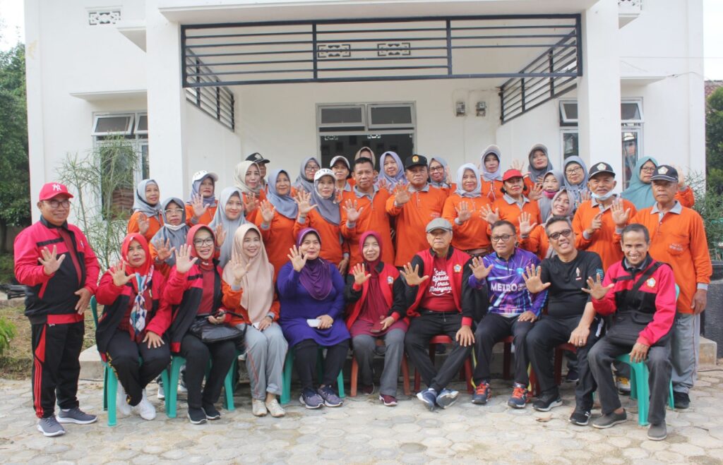 Wakil Walikota Metro Kukuhkan 30 Pengurus LLI di Kecamatan Metro Selatan