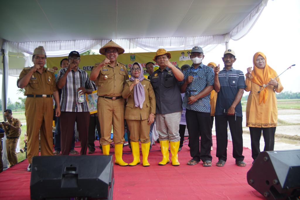 Pemerintah Kabupaten Lampung Tengah Mendukung Penuh Program Pencanangan Gerakan percepatan Tanam Padi
