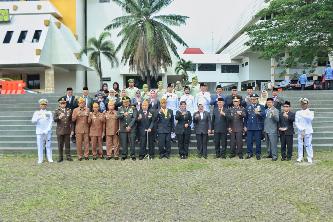 Pemprov Lampung Peringati Hari Pahlawan Tahun 2022, Wagub Chusnunia Menjadi Inspektur Upacara