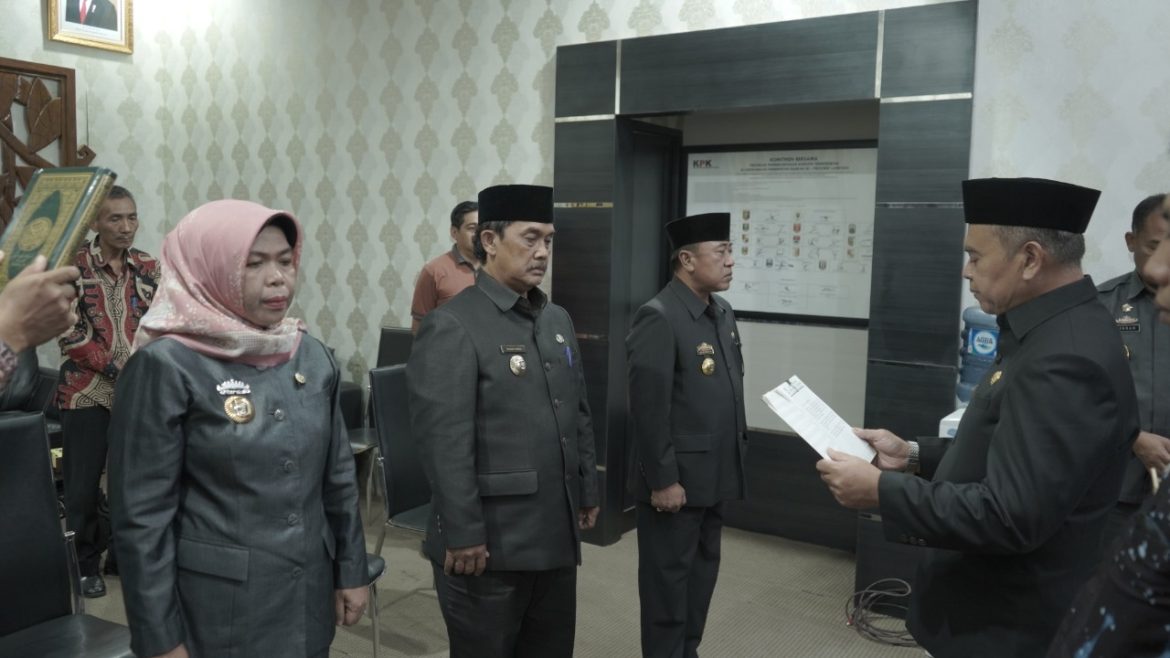 Bangkit Haryo Utomo Lantik 3 Pejabat Eselon II