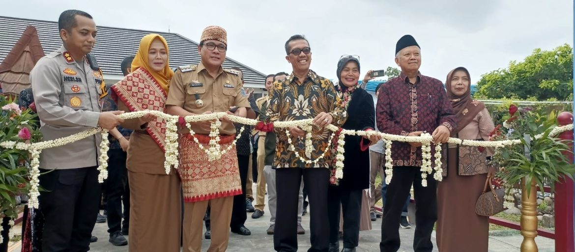 Pembukaan Grand Opening Metro Garden