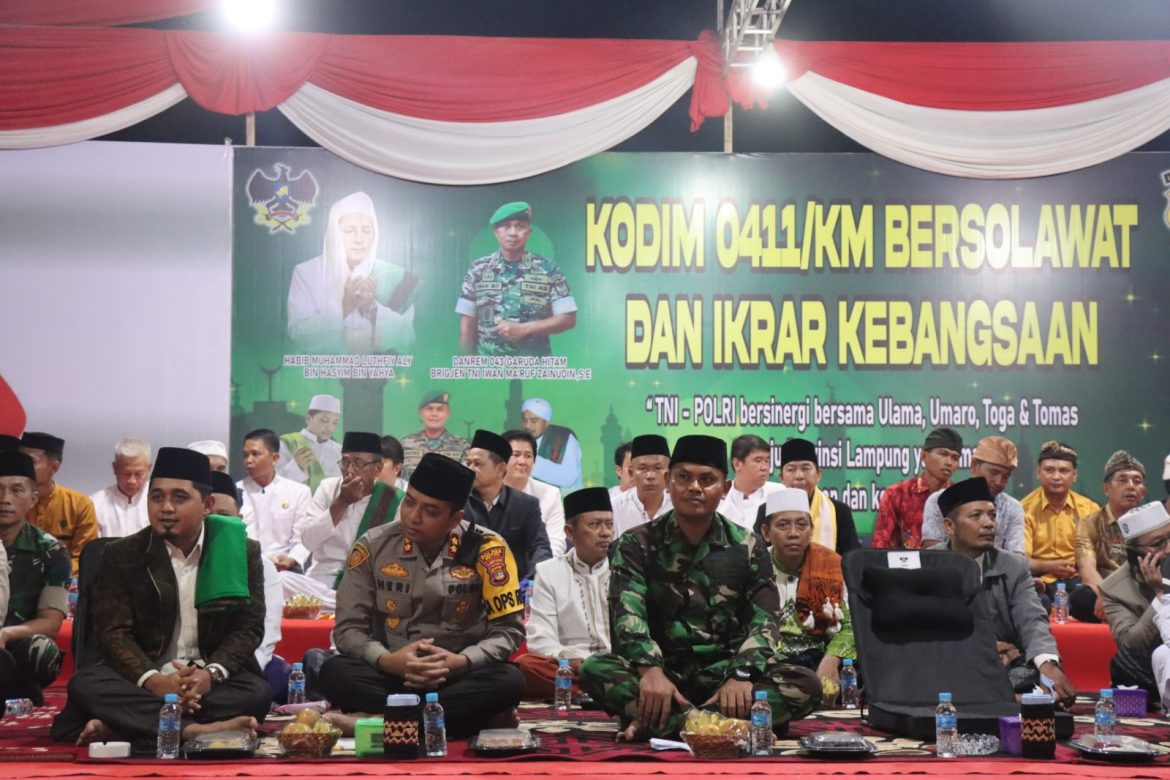 Kapolres Metro Hadiri Sholawat Dan Ikrar Kebangsaan