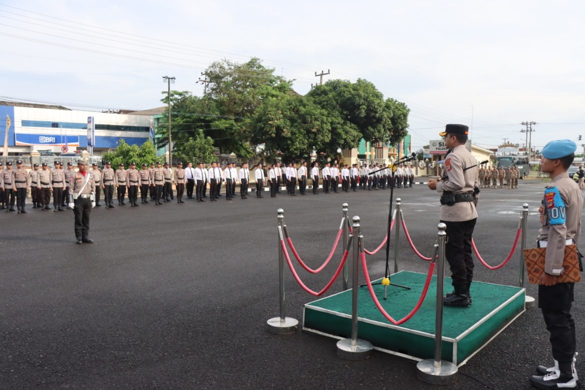 Kapolres Metro Pimpin Gelar Pasukan Ops Patuh Krakatau 2023
