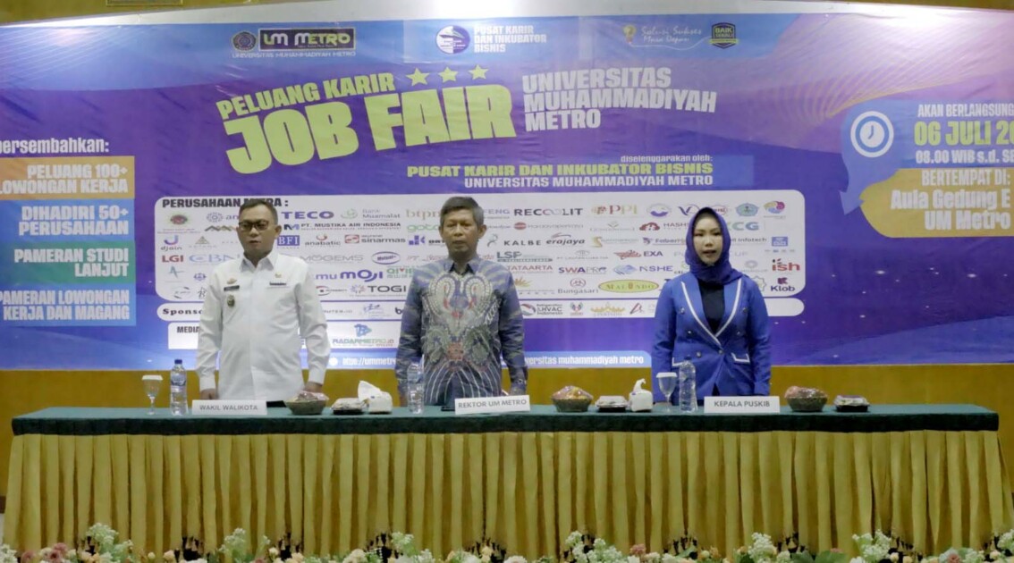 QOMARU ZAMAN BUKA JOB FAIR UM METRO, DENGAN HARAPAN MAMPU MENJEMBATANI PENCARI KERJA DAN PIHAK PERUSAHAN