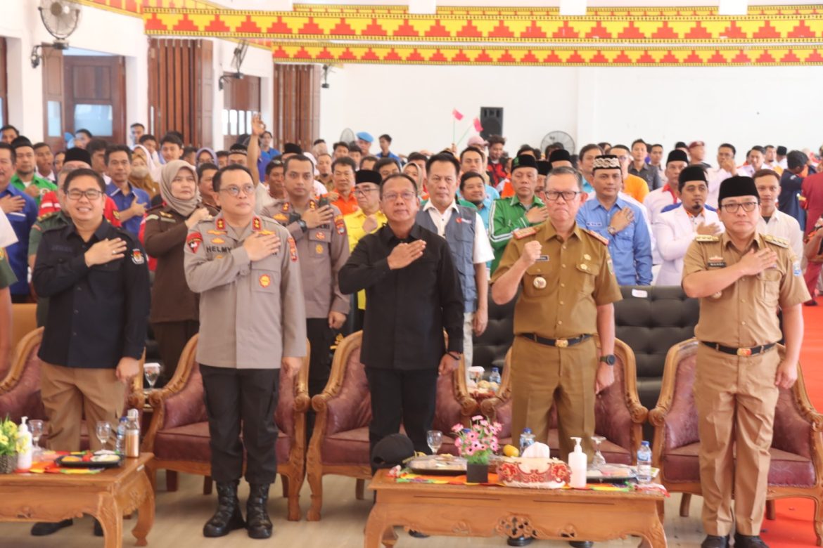 Kapolres Metro Dampingi Kapolda Lampung Hadiri Deklarasi Damai Dan Kirab Pemilu 2024 Di Kota Metro