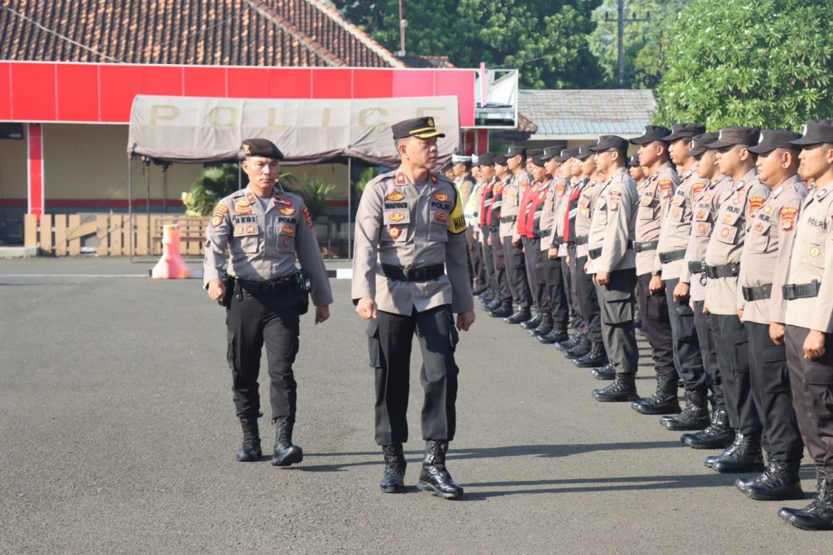 Polres Metro Gelar Apel Pengukuhan Polisi RW
