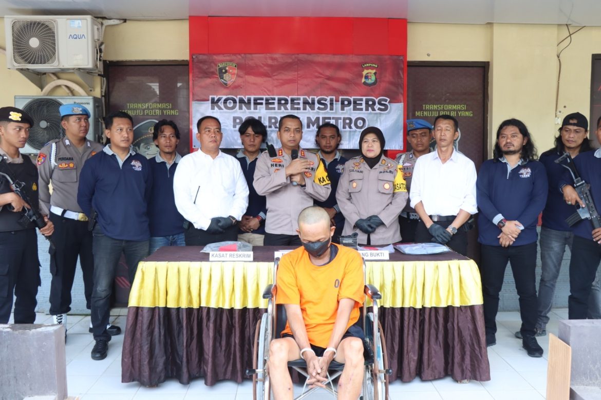 Team Tekab 308 Sat Reskrim Polres Metro Tangkap Pelaku Curat Uang 720 Juta Rupiah