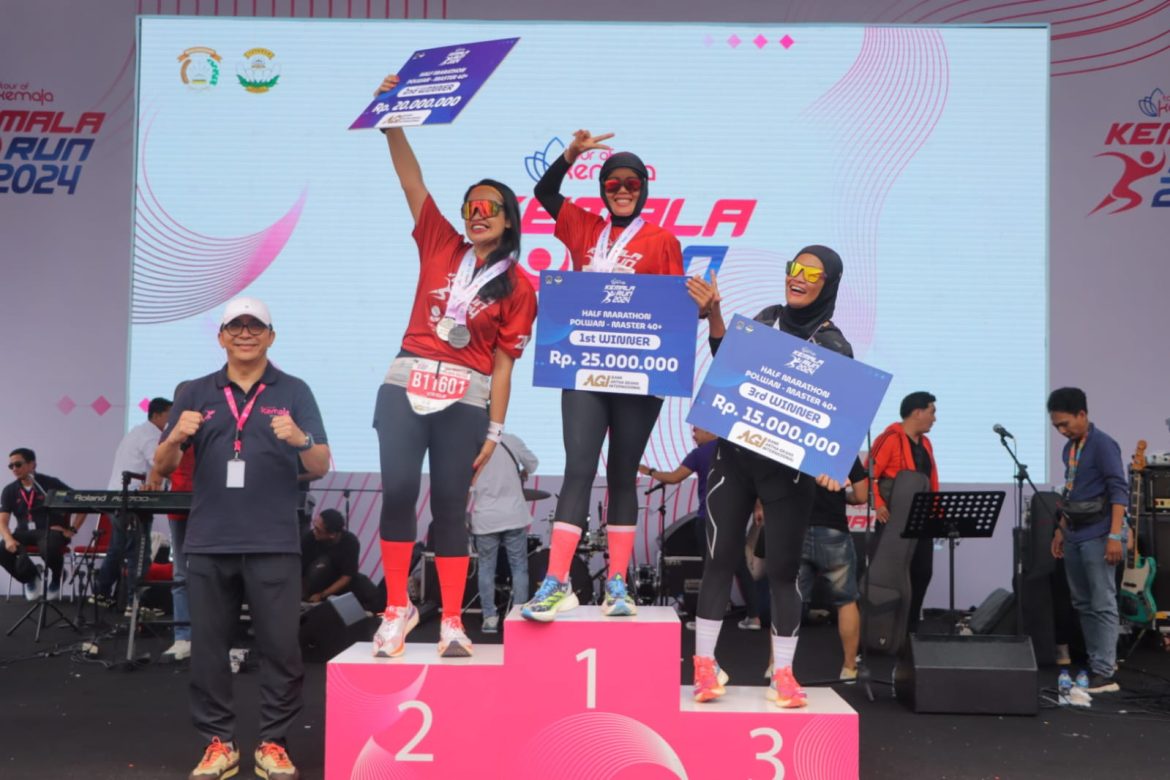 Polwan Polda Lampung Juara 1 Kategori Half Marathon 40+ Kemala Run 2024