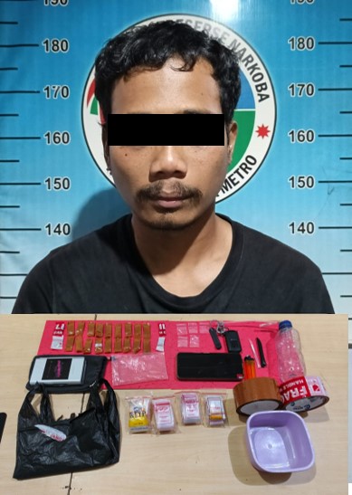 Sat Resnarkoba Polres Metro Ungkap Kasus Narkotika di Yosomulyo, Amankan Pria Bersama Puluhan Paket Tembakau Gorila