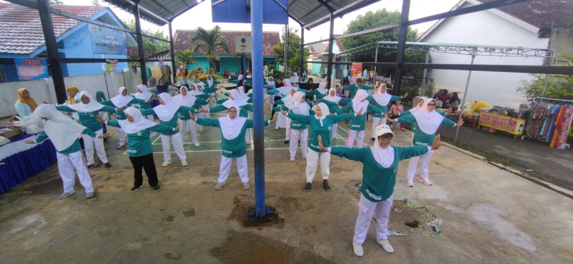 Senam LLI Semarakkan Bazar UMKM Lokal Tejo Agung, Warga Antusias Padati Lokasi Sejak Pagi