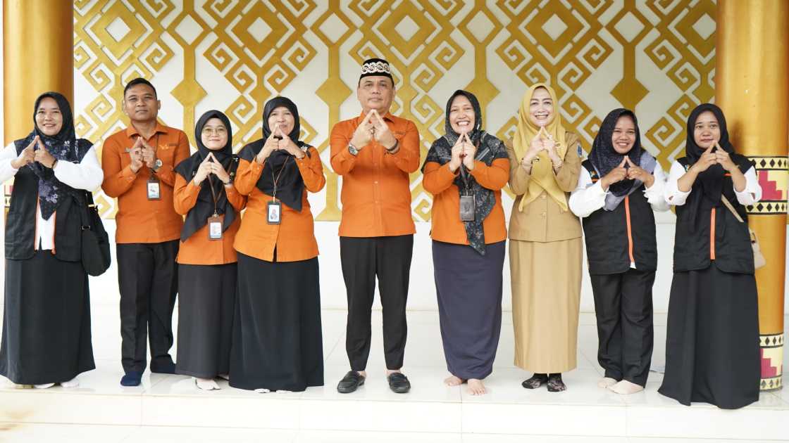 Petugas BPS Laksanakan Sensus Perdana di Rumah Dinas Wali Kota Metro, Wujud Dukungan terhadap Akurasi Data Nasional