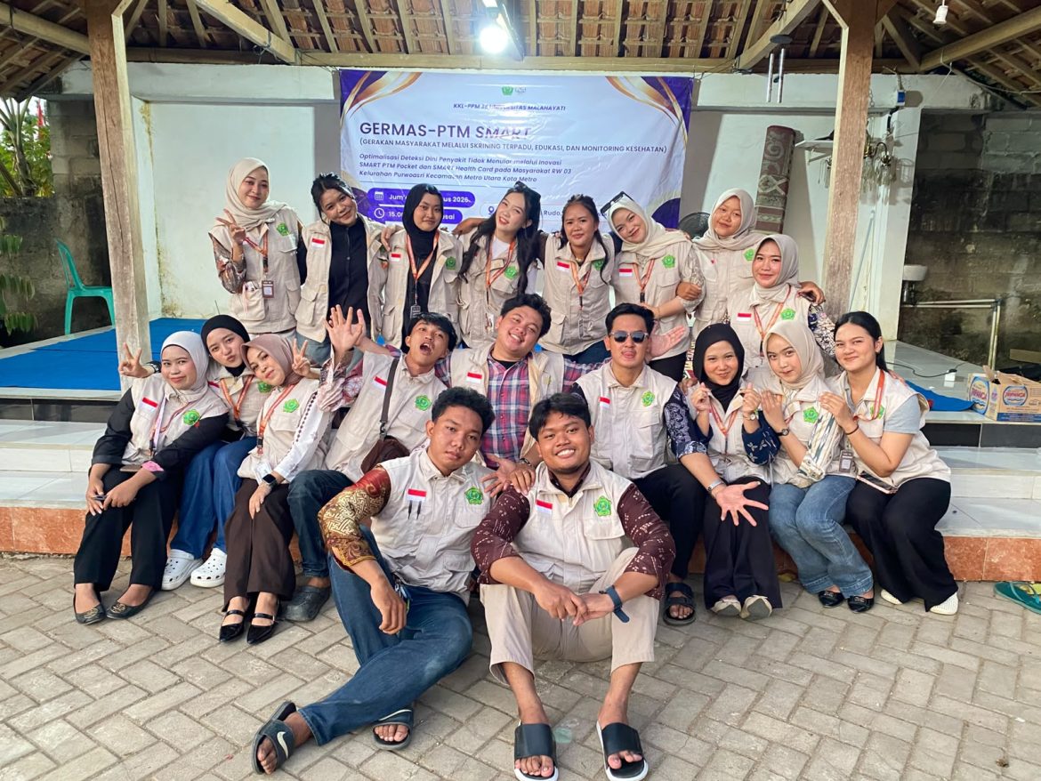 GERMAS-PTM SMART Optimalisasi Deteksi Dini Penyakit Tidak Menular melalui Inovasi SMART PTM Pocket dan SMART Health Card pada Masyarakat RW 03 Kelurahan Purwoasri