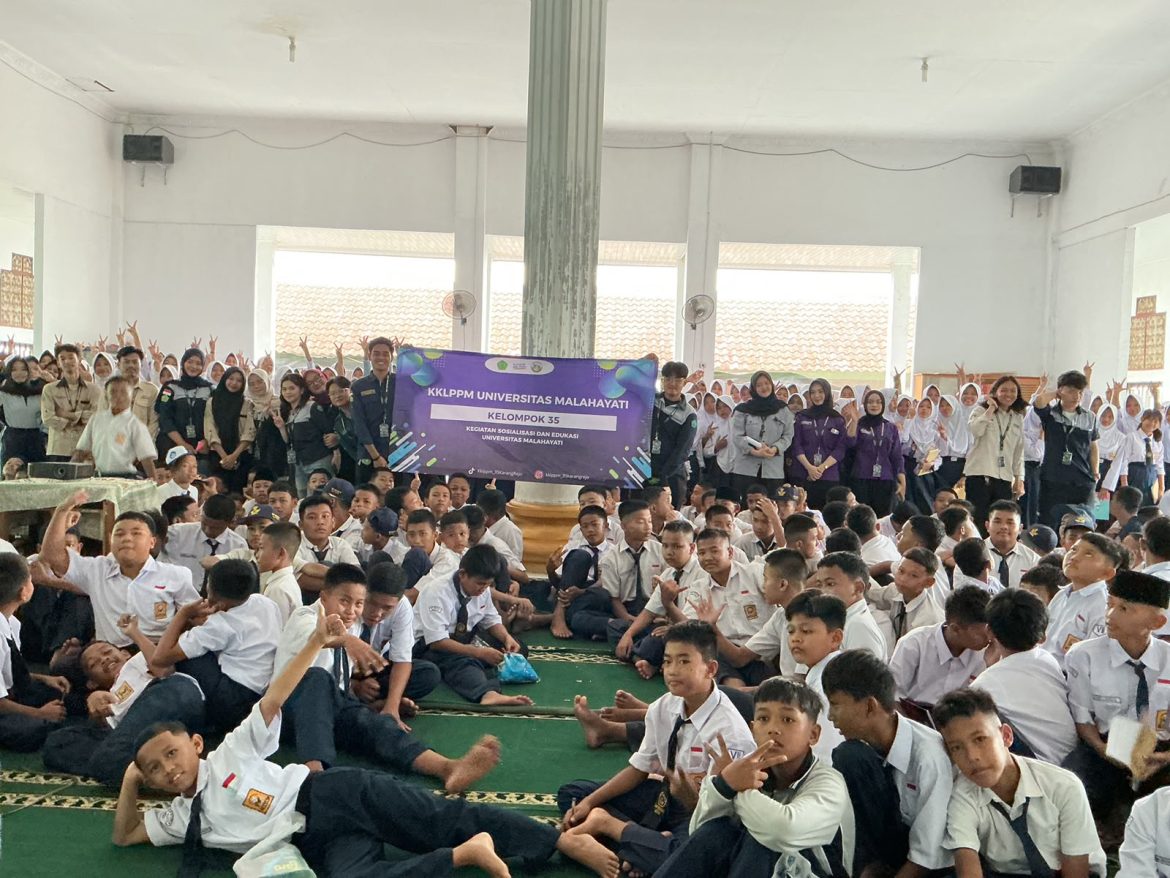 KKLPPM Malahayati Kelompok 35  Sekolah Aman Tanpa Bullying: Membangun Lingkungan Belajar yang Nyaman dan Saling Menghargai