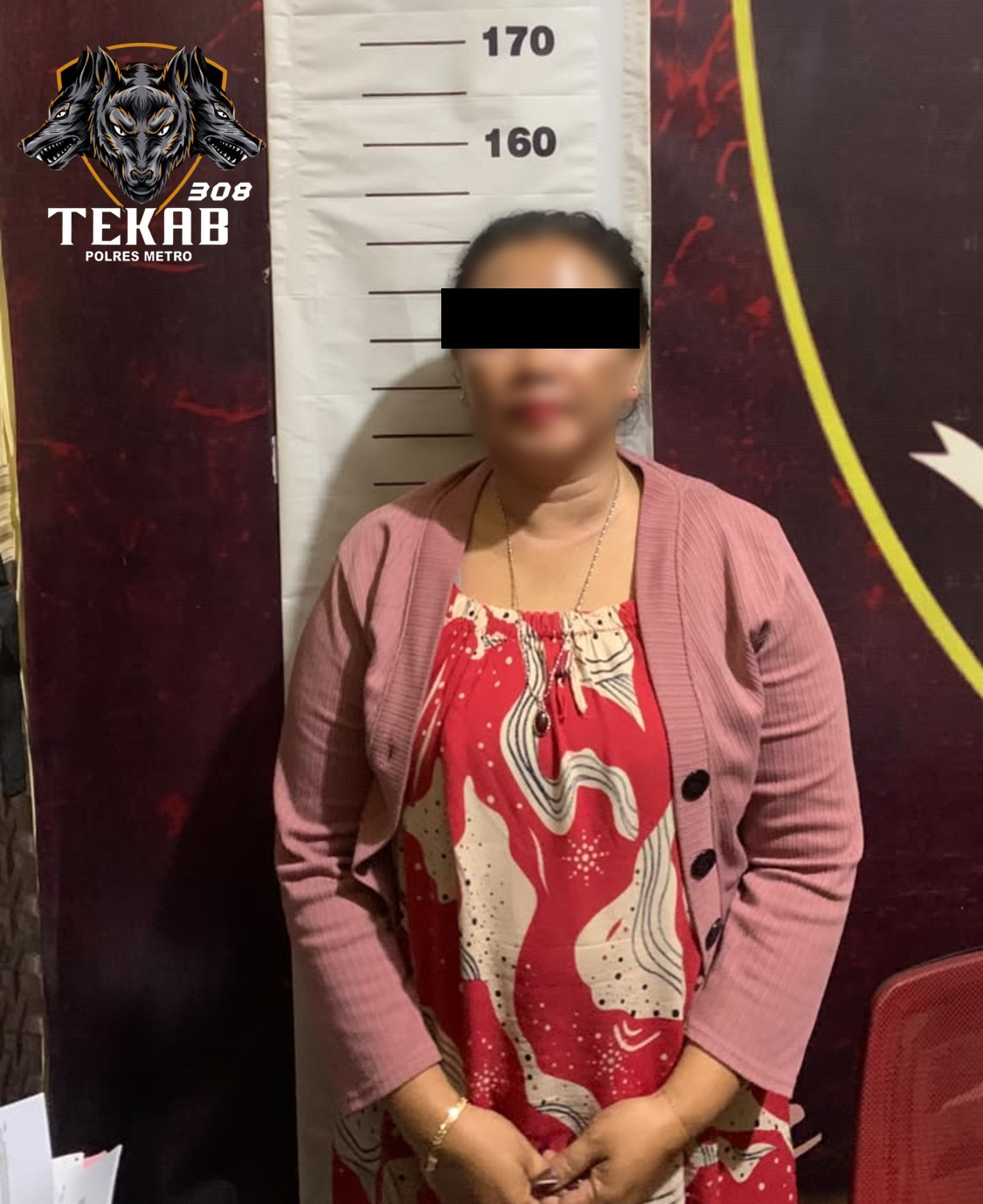 Satreskrim Polres Metro Ungkap Kasus TPPO, Seorang Mucikari Prostitusi Online Diringkus dengan Barang Bukti Uang Tunai dan Alat Kontrasepsi
